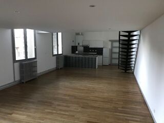  Loft à vendre 4 pièces 150 m² Sedan