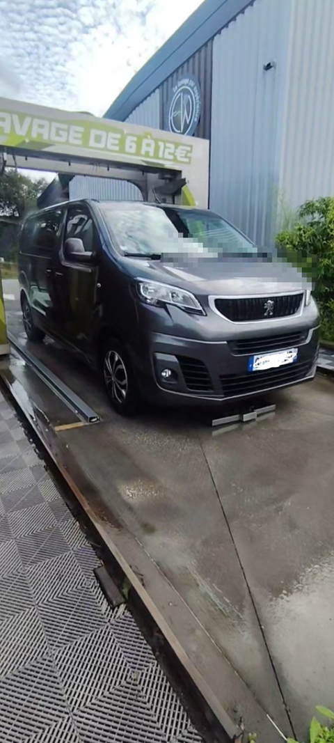 Peugeot Expert EXPERT FGN TOLE STANDARD BLUEHDI 120 S&S BVM6 PREMIUM PACK 2016 occasion Laval 53000