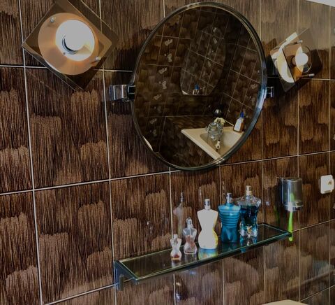 Miroir salle de bain+appliques-Donne tablette/porte gobelet 28 Magny-Cours (58)