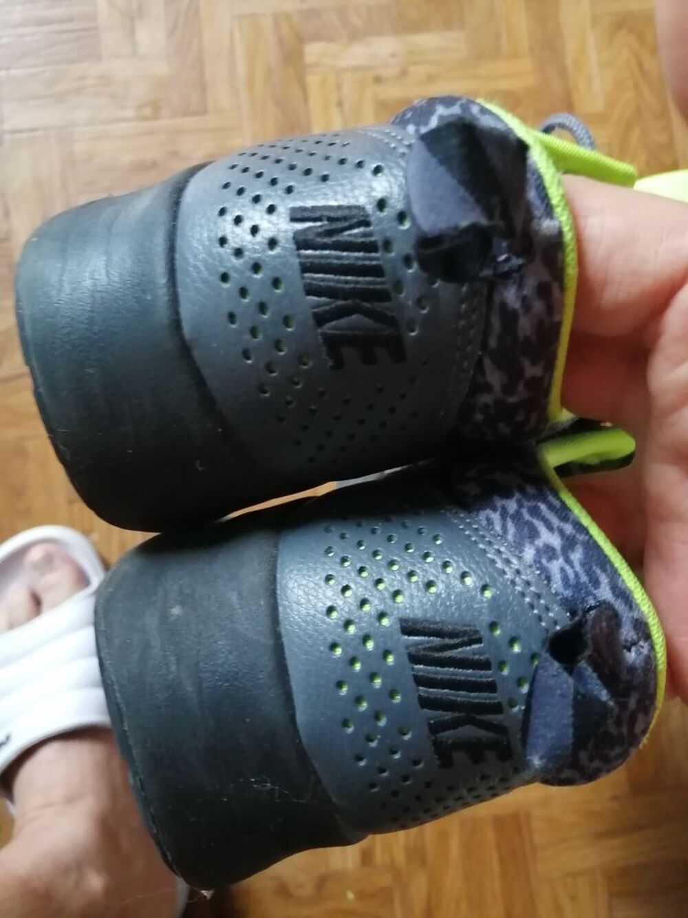 NIKE AIR FEMME 39 Chaussures