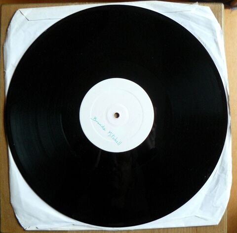 Test Pressing Maxi 45T Brenda MITCHELL : Body Party 15 Argenteuil (95)