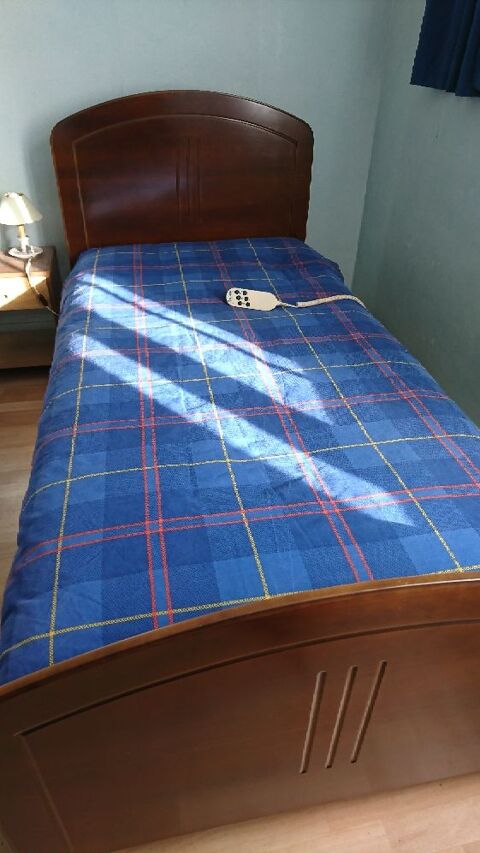 Lit mdical 700 Angers (49)