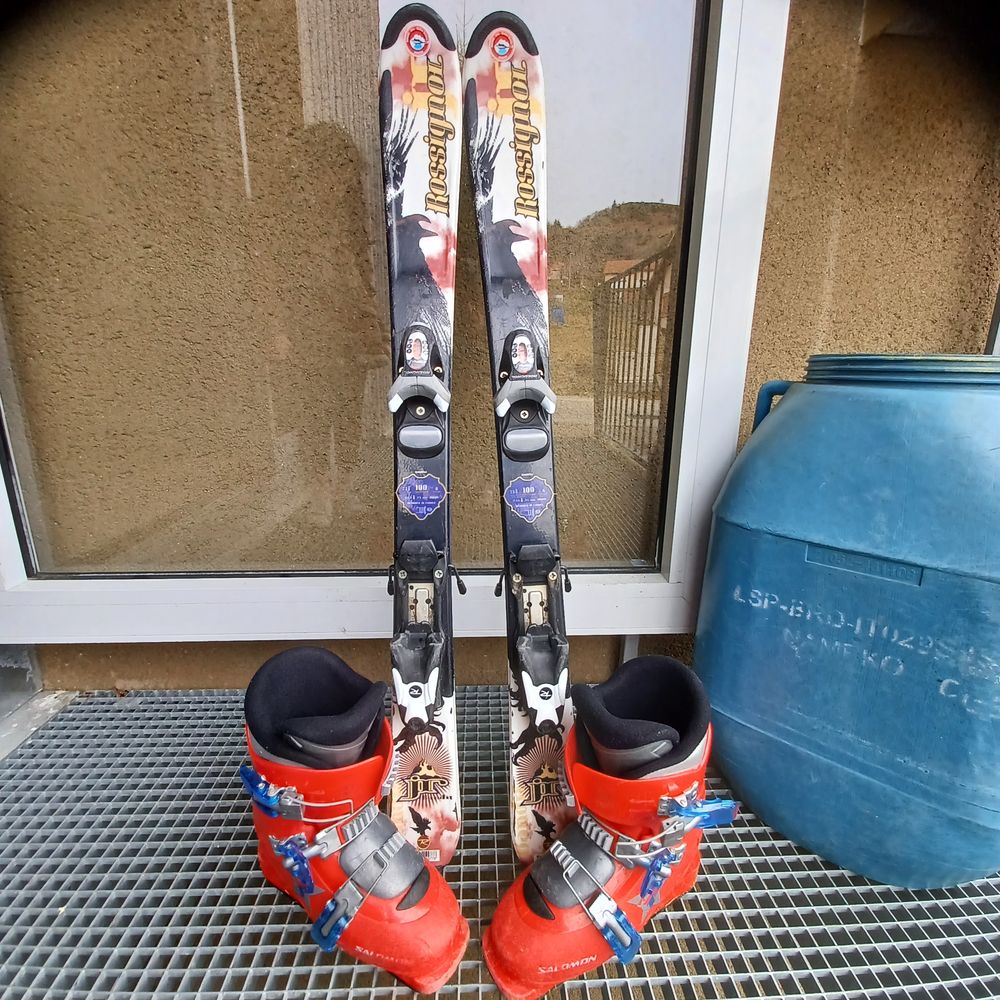 3 paires de skis/batons
Sports