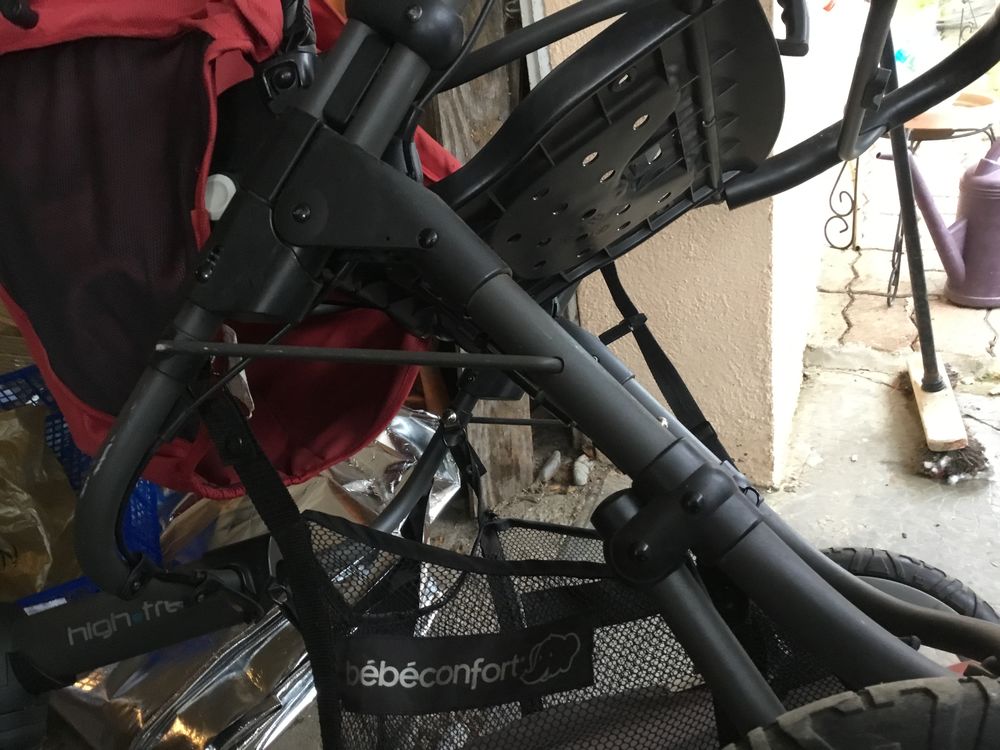 Poussette high teck et cosy Puériculture
