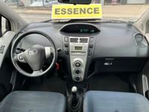 Yaris 1.3 - 87 VVT-i Luna 2007 occasion 42700 Firminy