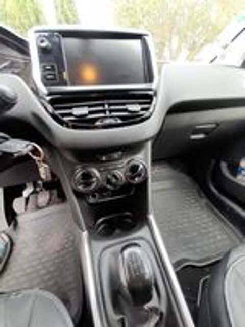 2008 1.2 PureTech 110ch S&S BVM5 Style 2016 occasion 46600 Cressensac