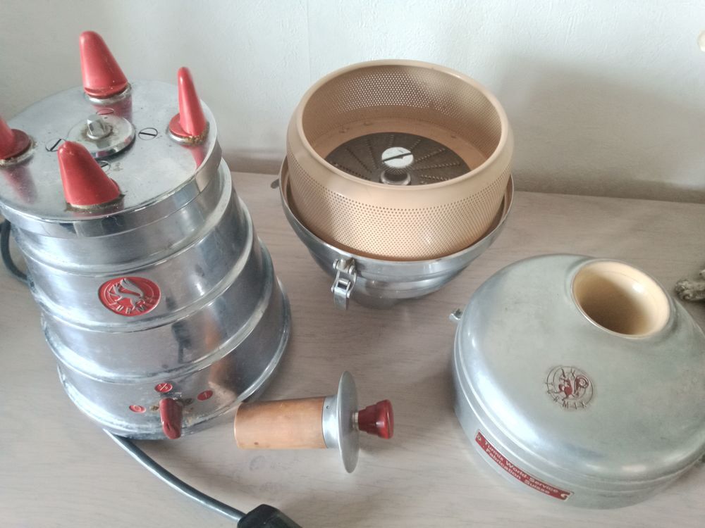Broyeur &agrave; c&eacute;r&eacute;ales Tr&eacute;mix , &eacute;lectrique Electroménager