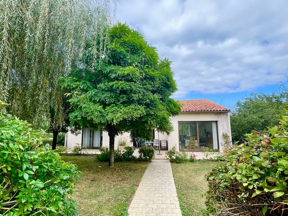 Maison 4 pièces 103 m² · à Arçais · 103 m² · 225 000 €