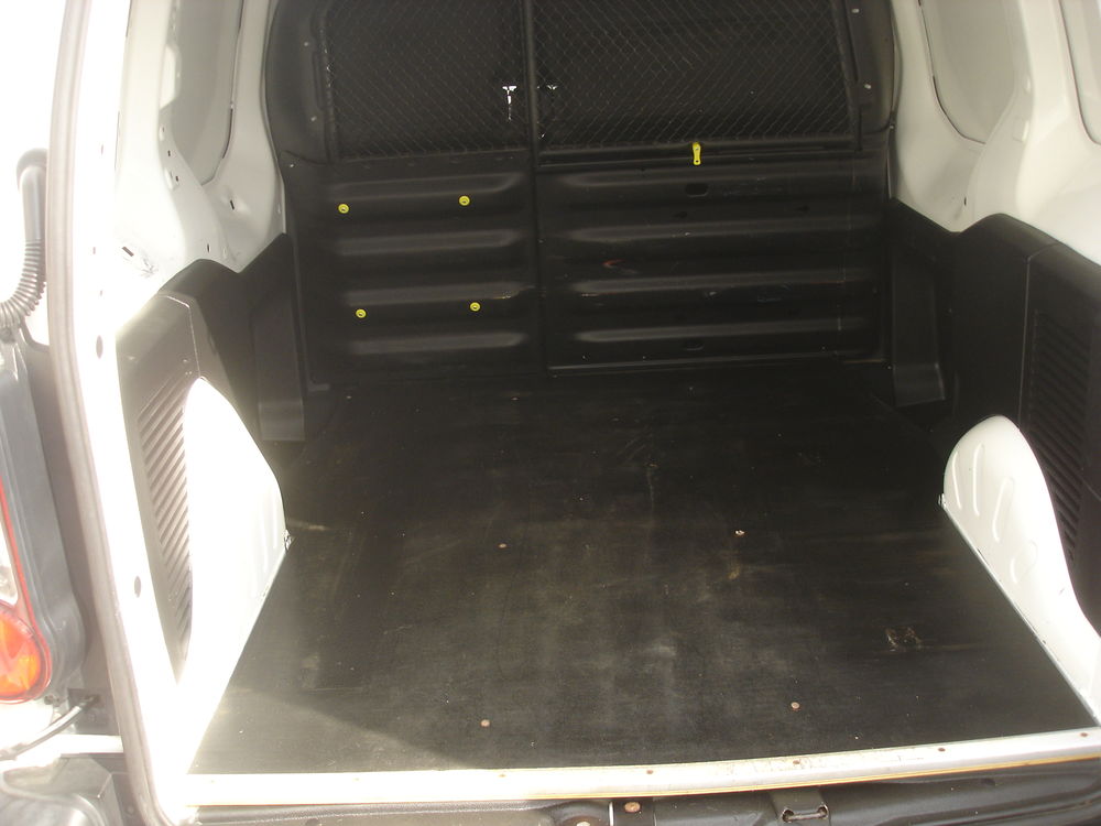 Berlingo BERLINGO M BLUEHDI 75 CLUB 2017 occasion 78800 Houilles