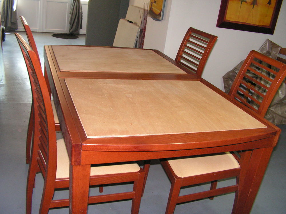 Table &agrave; manger extensible + 4 chaises type SYRACUSE Meubles