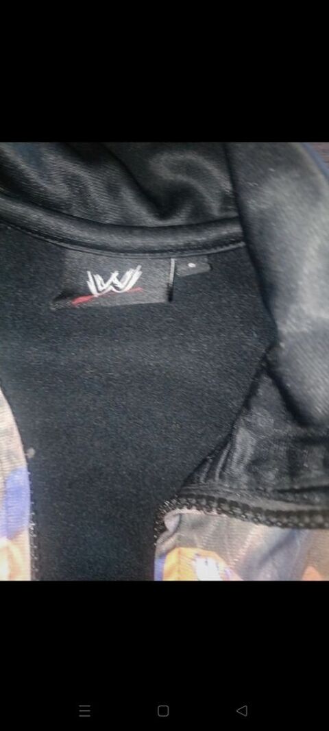 10� veste taille 8 ans
De marque TV mania 10 Accolay (89)