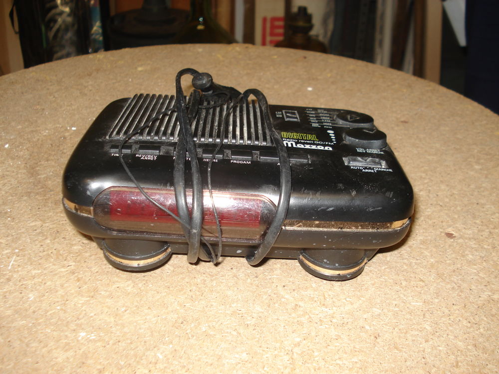 radio r&eacute;veil en &eacute;tat pour collectionneur Audio et hifi
