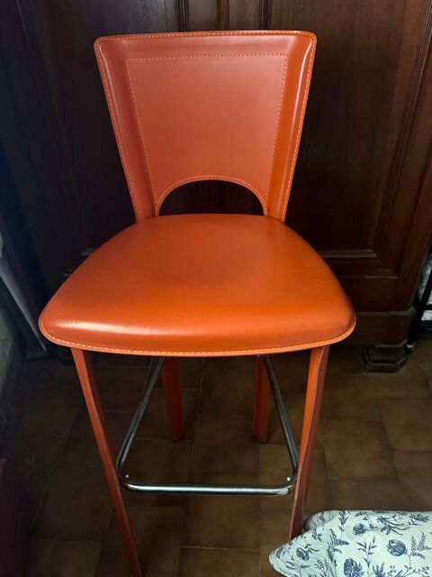 Tabourets - chaises de BAR 300 Saintes-Maries-de-la-Mer (13)