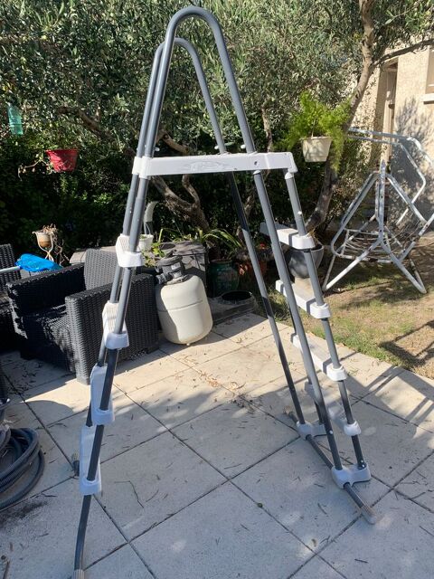 chelle de piscine 30 Caveirac (30)