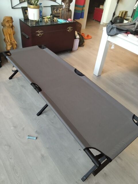 lits de camp 15 Aigues-Mortes (30)