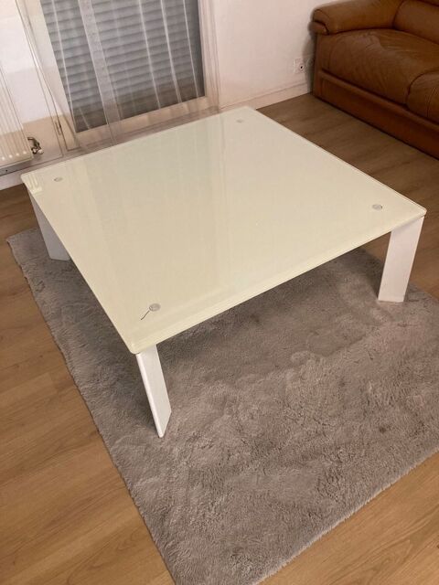 Table basse en verre Asni�res-sur-Seine (92)
