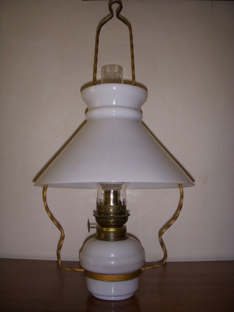 Lampe � p�trole � suspendre. 30 Ergu�-Gab�ric (29)