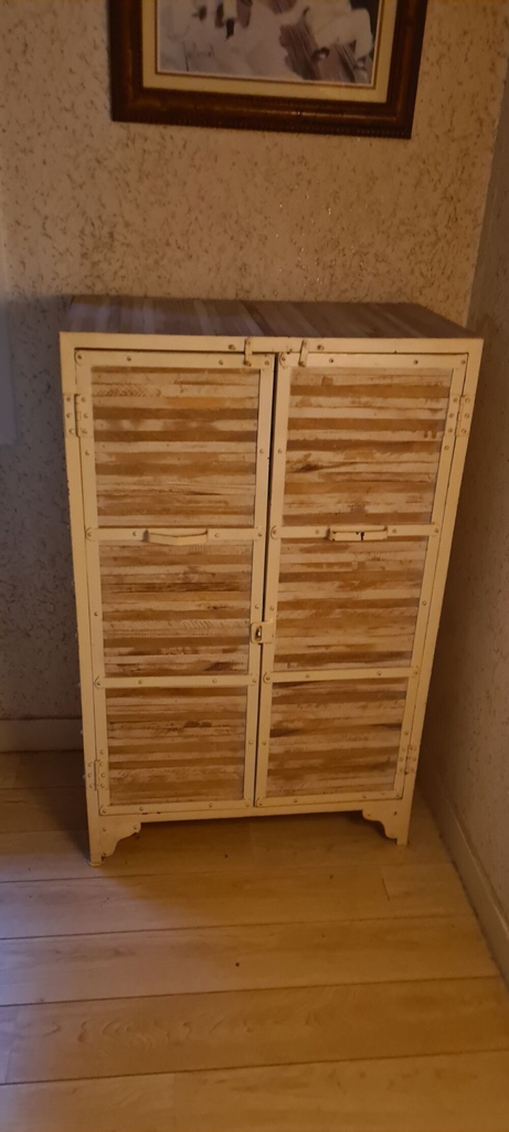 Meuble de rangement en bois deux portes Meubles