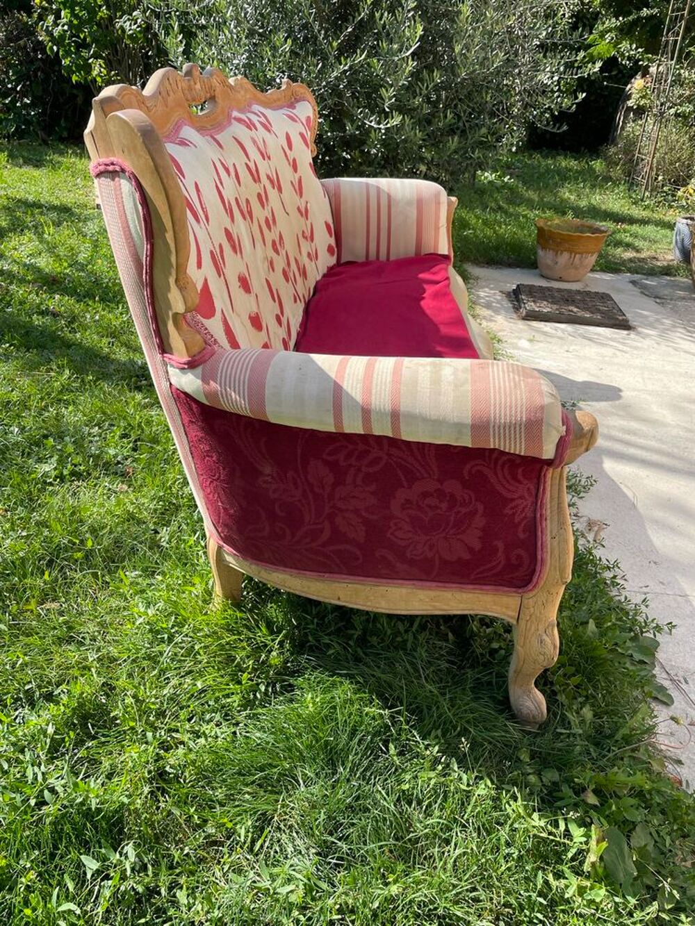 canap&eacute; et 2 fauteuils m&ecirc;me style, ancien Meubles