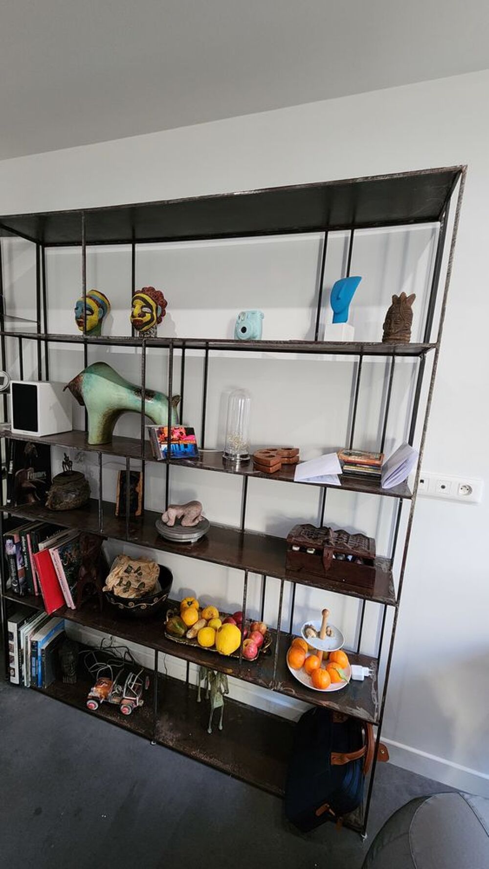 Grande &eacute;tag&egrave;re m&eacute;tal design Meubles