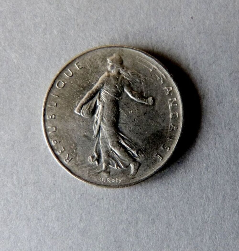 F 226 1 f semeuse 1960 sup 