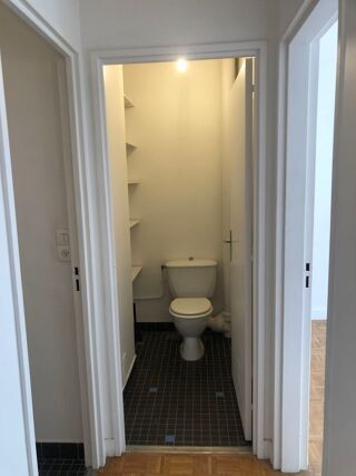  Appartement à louer 2 pièces 60 m²
