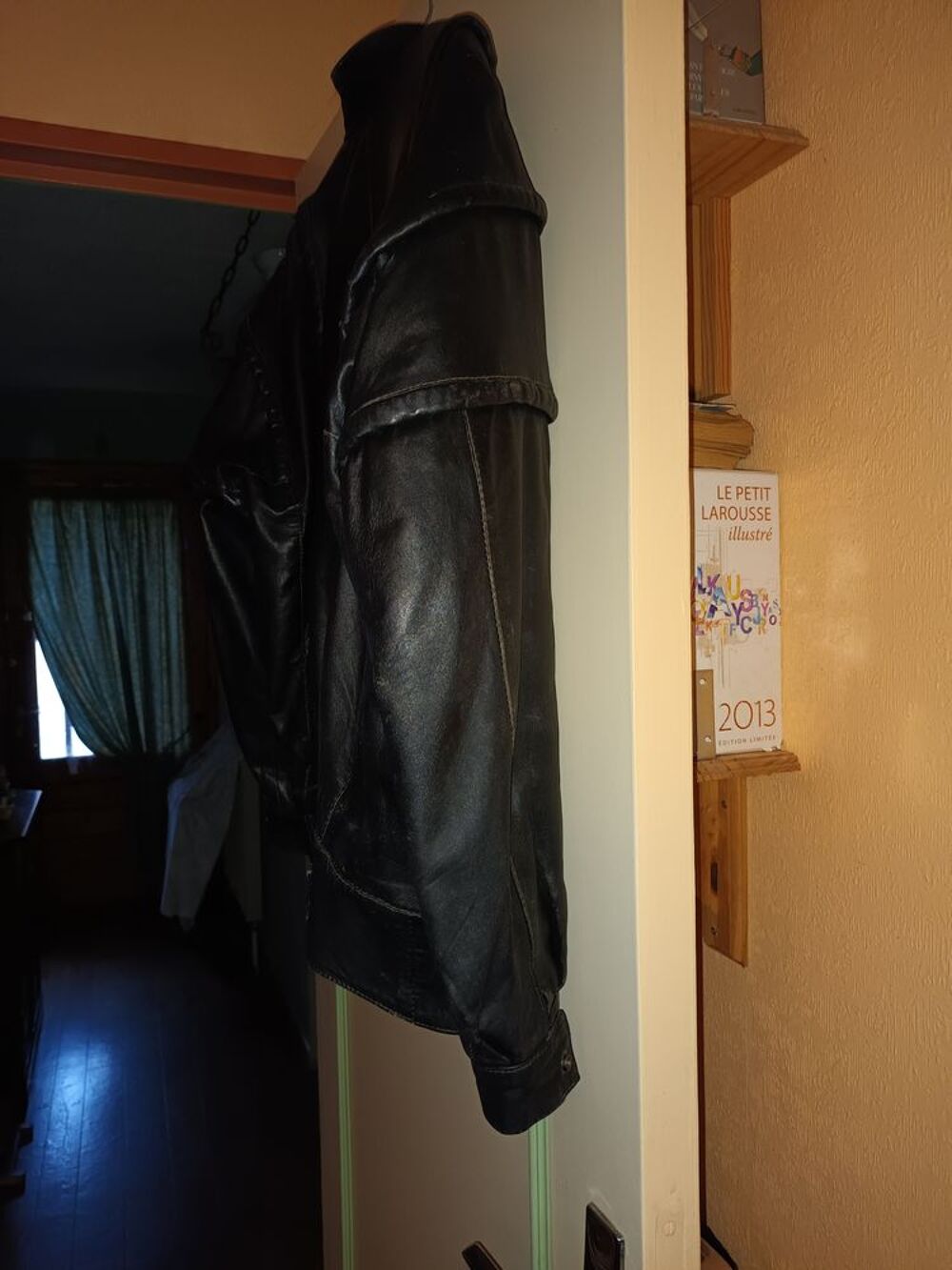 Blouson de femme en cuir d'agneau noir Vtements