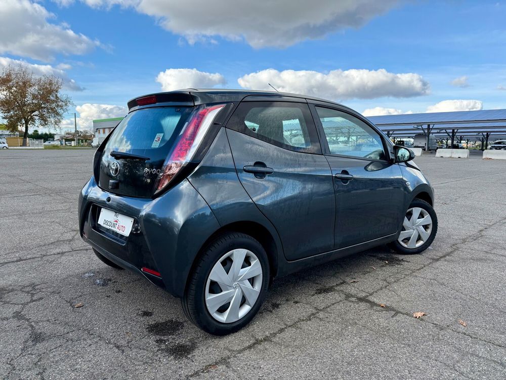 Aygo 1.0 VVT-i x-shift x-play 2016 occasion 65800 Aureilhan