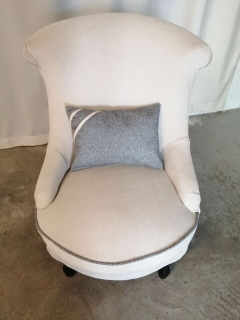 FAUTEUIL ANCIEN 195 Sansais (79)