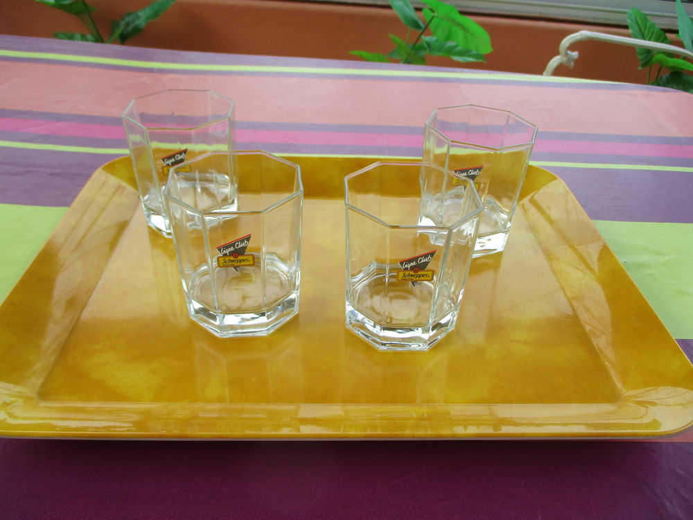 Lot de 4 verres " SCHWEPPES " Décoration