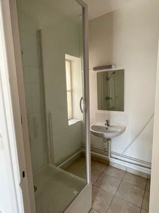  Appartement � louer 4 pi�ces 149 m�