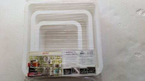 Lot de 3 �tag�res murales cubes en polystyr�ne 15 Gunsbach (68)