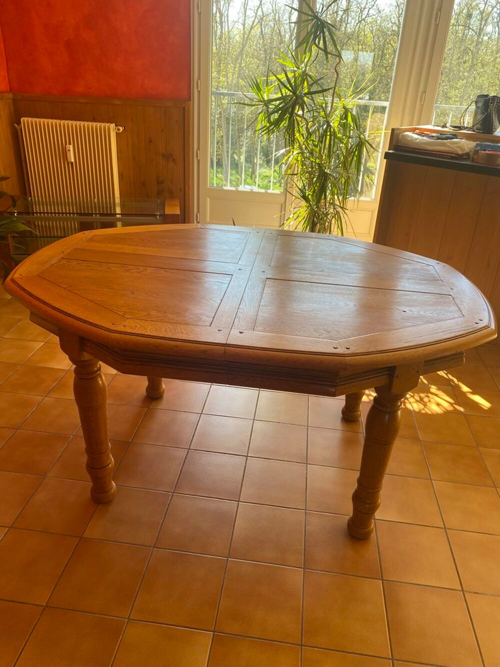 1 table et 6 chaises Meubles
