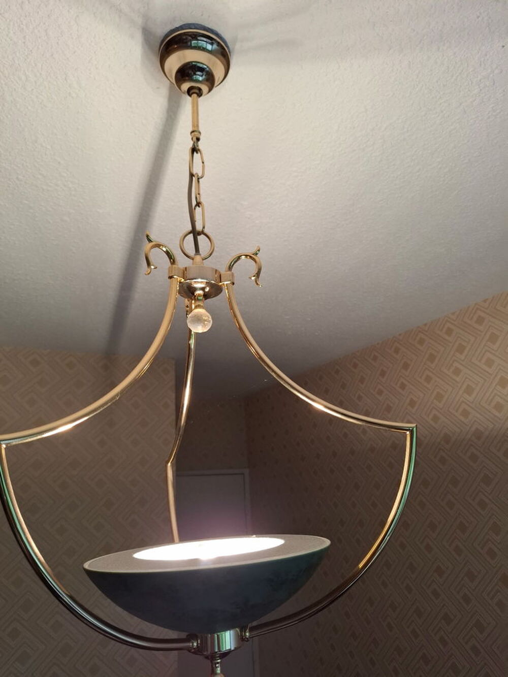 AV tr&egrave;s beau LUMINAIRE Style Empire en excellent Etat Meubles