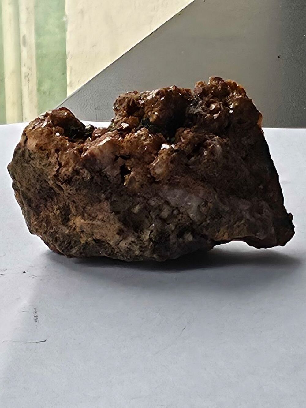 Min&eacute;ral Rare : C&eacute;rusite Scintillante du Katanga(RDC)-84g 