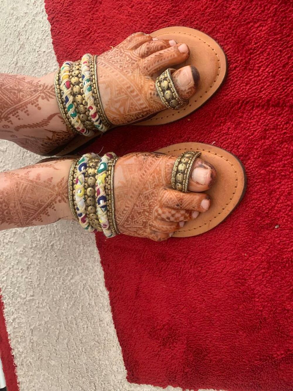 sandales perles et Broderies taille 37 Neuves sans &eacute;tiquette Chaussures
