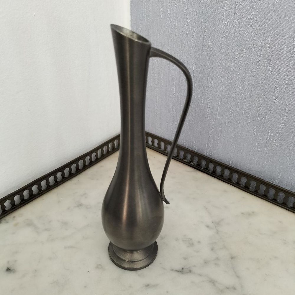 Vase en &eacute;tain Décoration