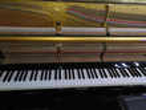 Superbe piano Yamaha SU-118C num&eacute;ris&eacute; - mode silencieux, mid Instruments de musique