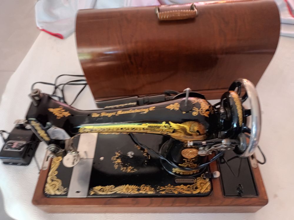 machine &agrave; coudre SINGER - Ann&eacute;e 30 