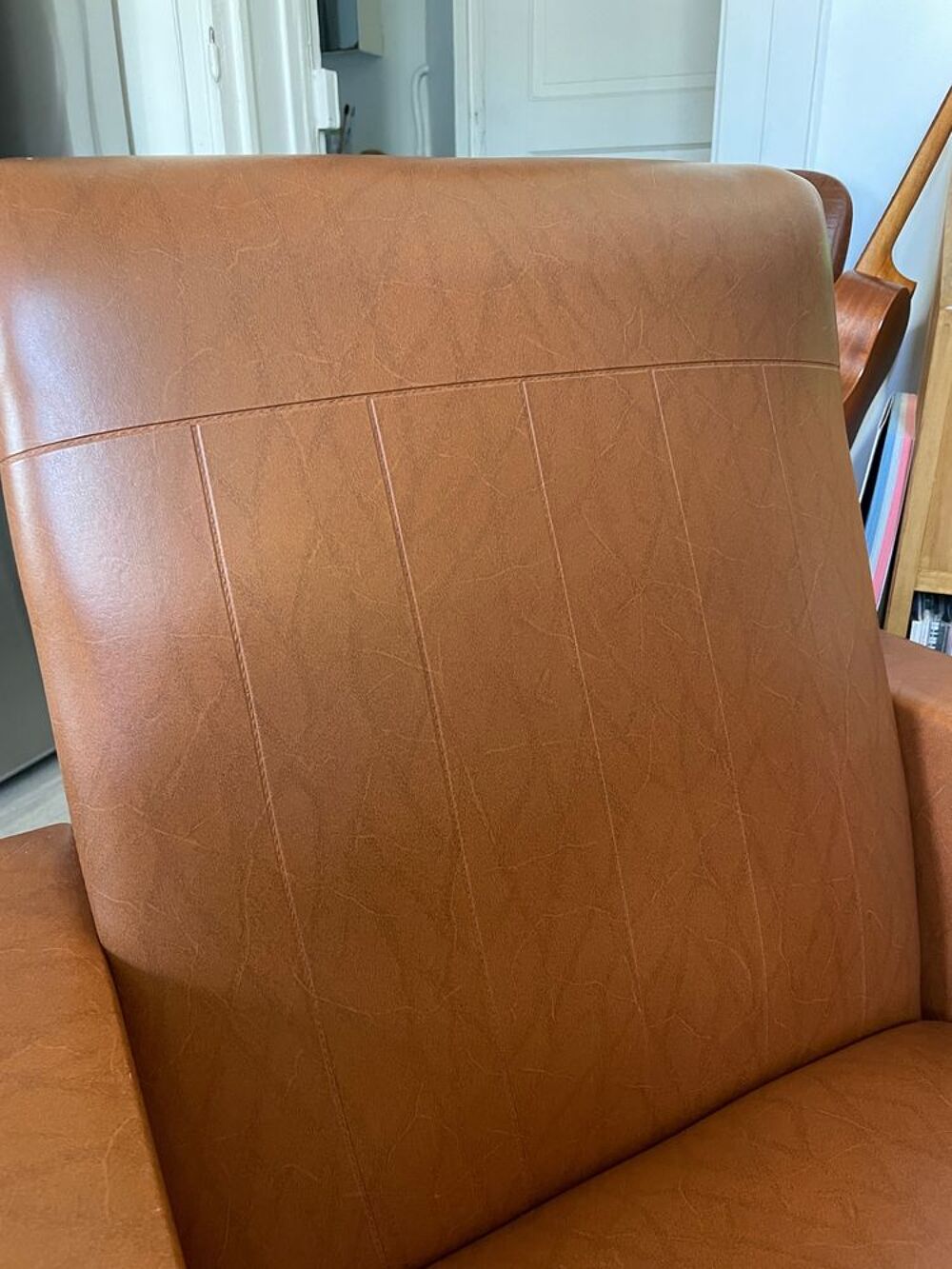 Fauteuil vintage en simili cuir Meubles