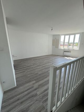  Appartement à louer 3 pièces 68 m²