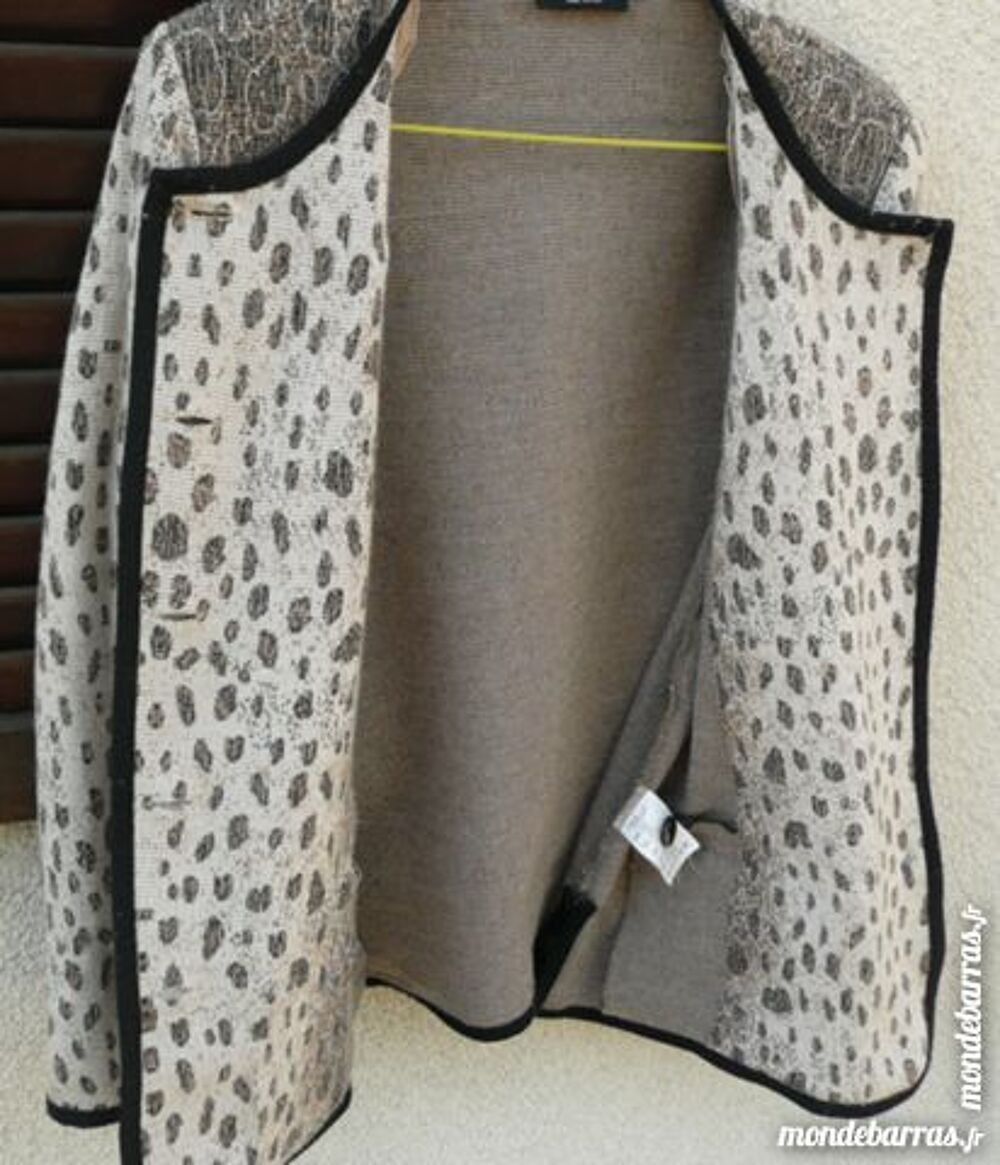 VESTE femme impression l&eacute;opard taille 44 Vêtements