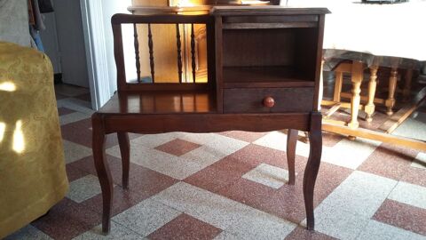 Ancien petit meuble t�l�phone 1950. 28 Flers-en-Escrebieux (59)