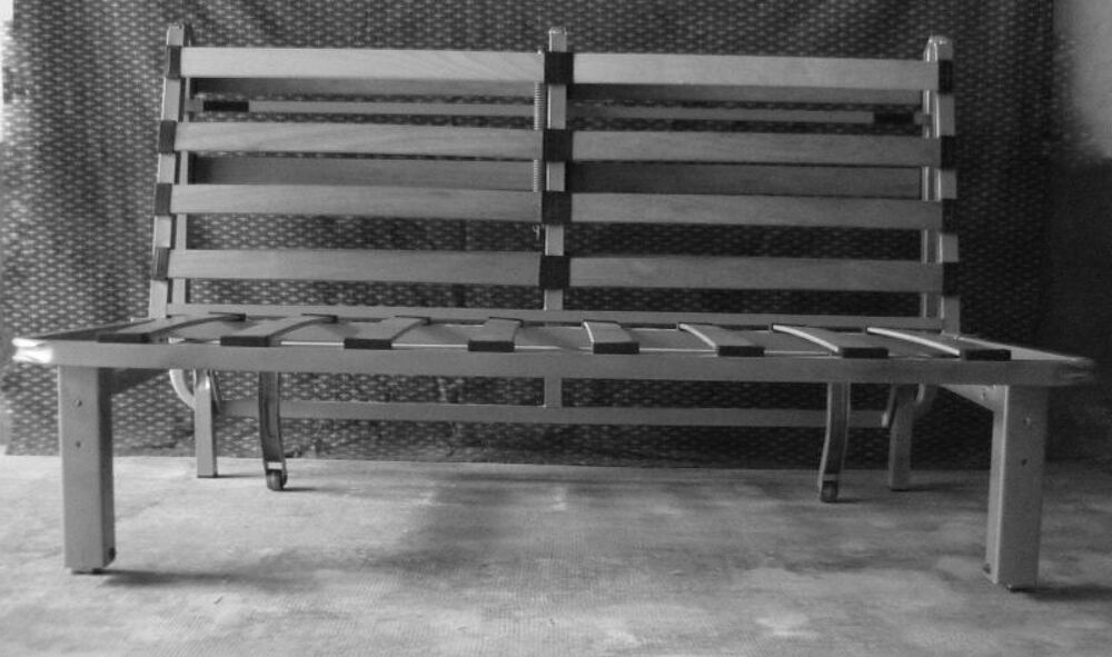 Banquette / lit en 140 TBE. Meubles