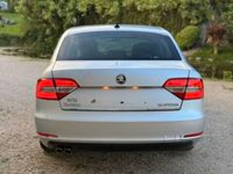Superb 2.0 TDI 140 FAP Confort DSG 2014 occasion 77380 Combs-la-Ville