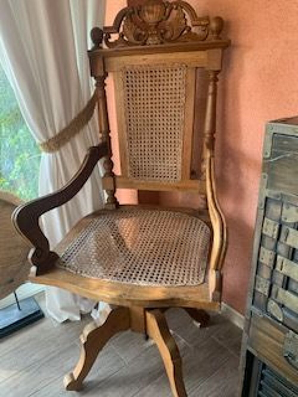 Fauteuil accoudoir cannage d'occasion - Ameublement