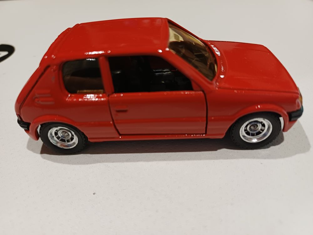 Peugoet 205 gti 1/43 eme 