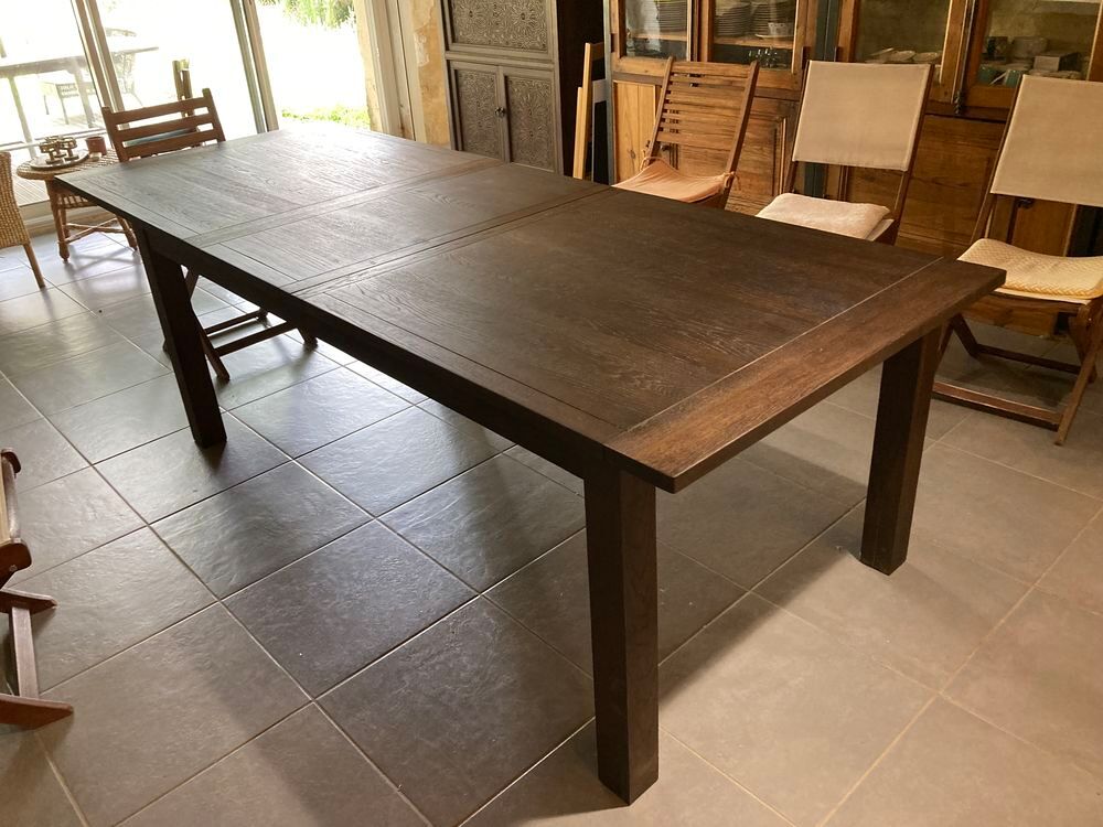 Table extensible bois massif, quasi neuve 12 personnes Meubles
