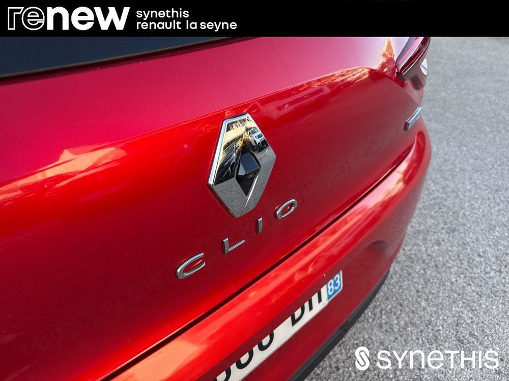 Clio V Clio E-Tech 140 - 21N Limited 2022 occasion 83500 La Seyne-sur-Mer