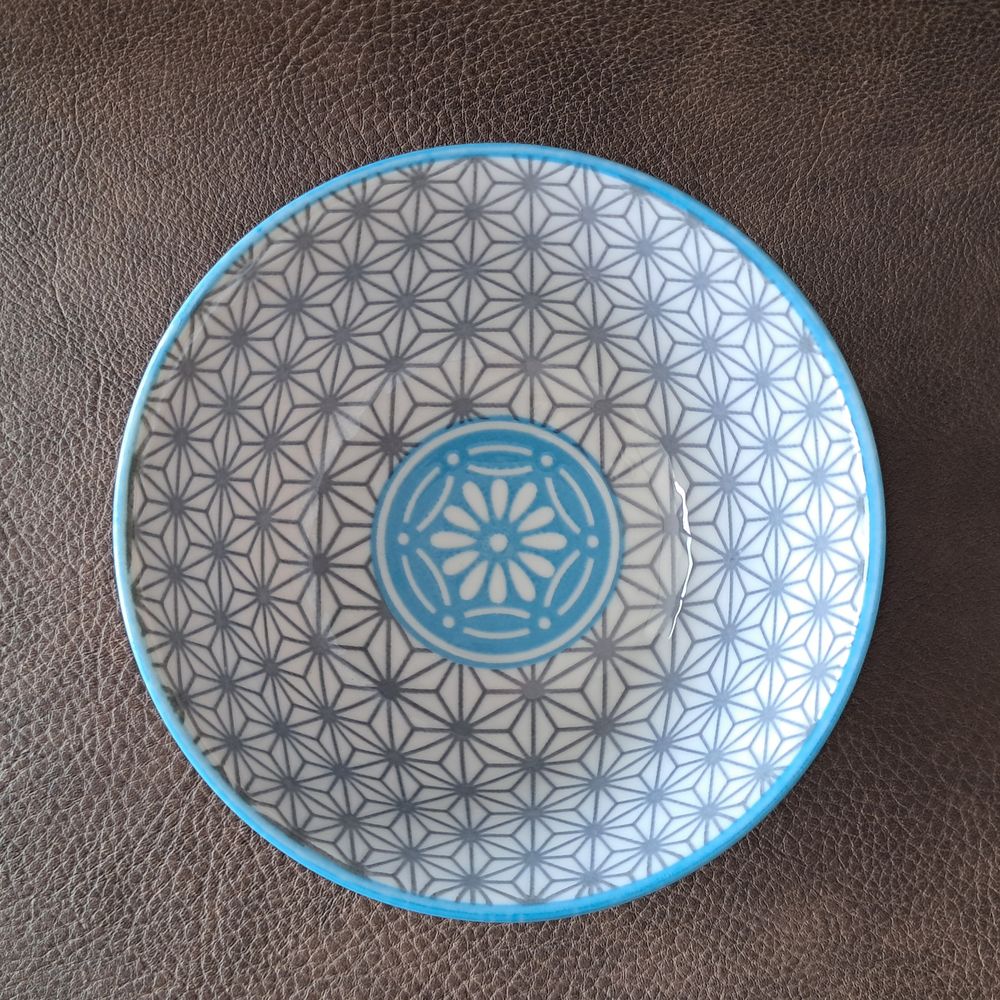 lot de 4 bols &agrave; riz ou c&eacute;r&eacute;ales en porcelaine 
Cuisine